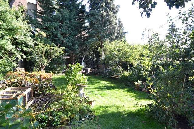  Image of 3 bedroom Detached house for sale in Perry Lane Bromsgrove B61 at Perry Lane  Bromsgrove, B61 7JL
