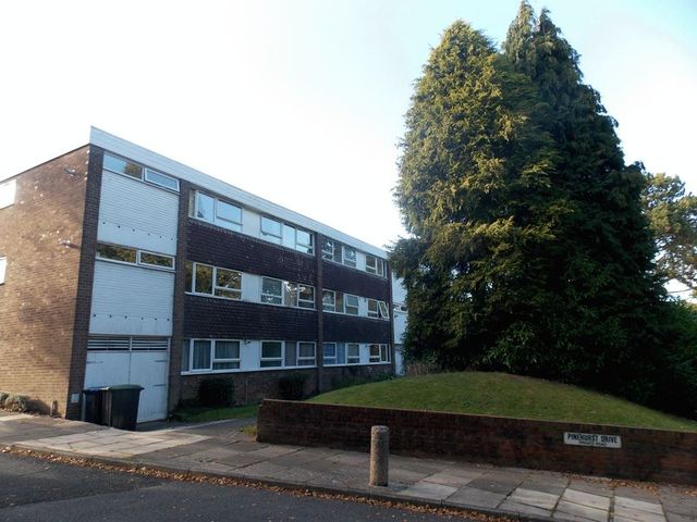  Image of 2 bedroom Flat to rent in Pinehurst Drive Kings Norton Birmingham B38 at Pinehurst Drive Kings Norton Birmingham, B38 8TH