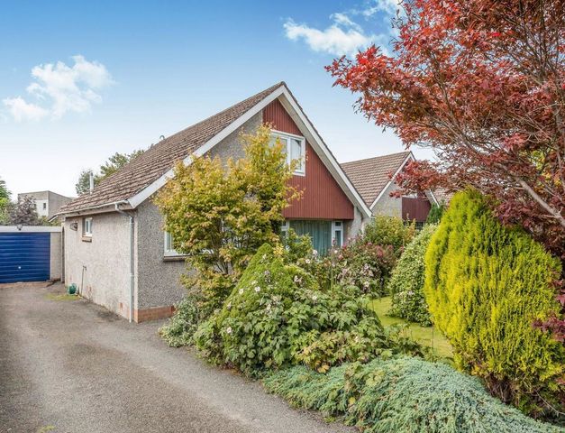  Image of 3 bedroom Bungalow to rent in Potters Park Crescent Forfar DD8 at Forfar Angus Angus, DD8 1HH