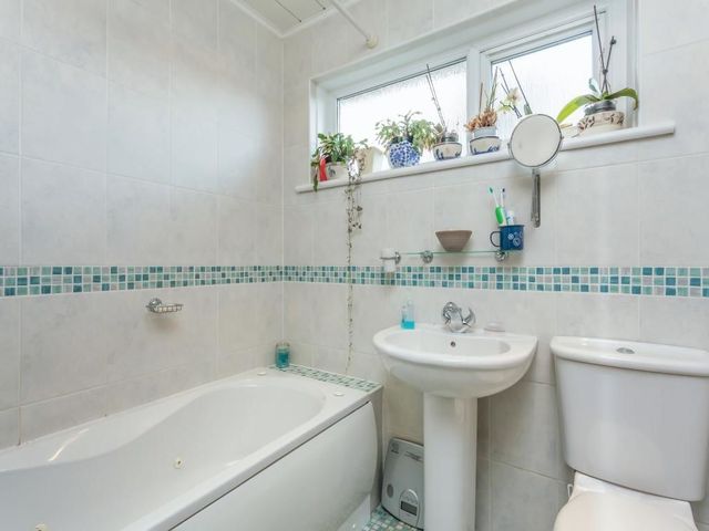  Image of 3 bedroom Bungalow to rent in Potters Park Crescent Forfar DD8 at Forfar Angus Angus, DD8 1HH