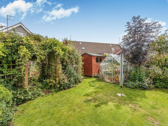  Image of 3 bedroom Bungalow to rent in Potters Park Crescent Forfar DD8 at Forfar Angus Angus, DD8 1HH