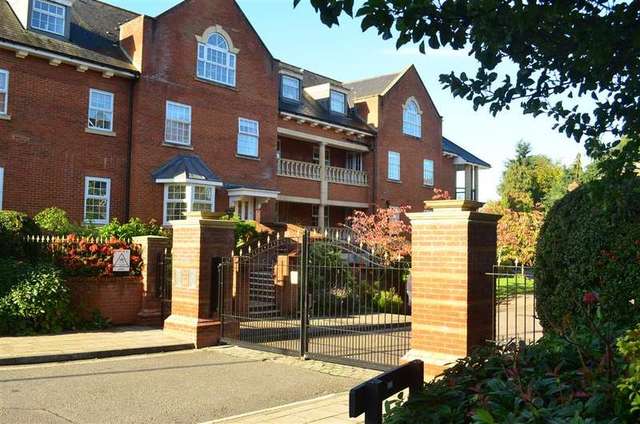 Image of 2 bedroom Apartment for sale in Potters Place Horsham RH12 at Horsham West Sussex Horsham, RH12 2PL