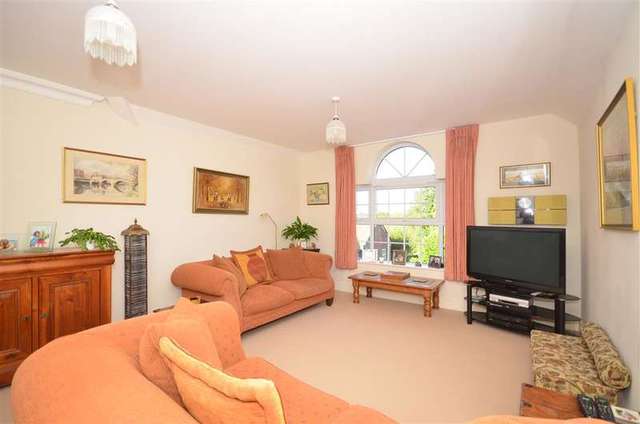  Image of 2 bedroom Apartment for sale in Potters Place Horsham RH12 at Horsham West Sussex Horsham, RH12 2PL