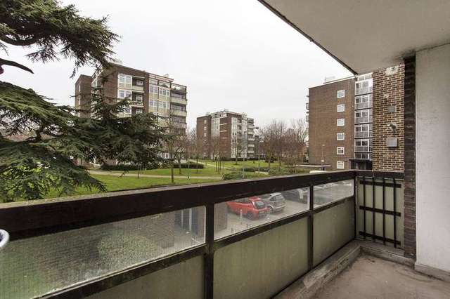  Image of 2 bedroom Flat for sale in Pringle Gardens London SW16 at Pringle Gardens  London, SW16 1SG