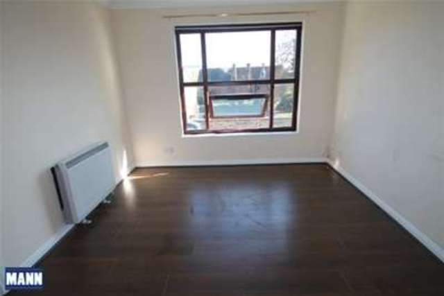  Image of 2 bedroom Maisonette to rent in Priory Road Dartford DA1 at Dartford, DA1 2BY