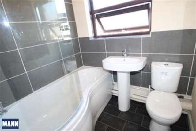  Image of 2 bedroom Maisonette to rent in Priory Road Dartford DA1 at Dartford, DA1 2BY
