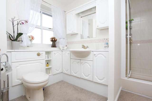  Image of 4 bedroom Detached house for sale in Masons Way Codmore Hill Pulborough RH20 at Codmore Hill  Pulborough, RH20 1DZ