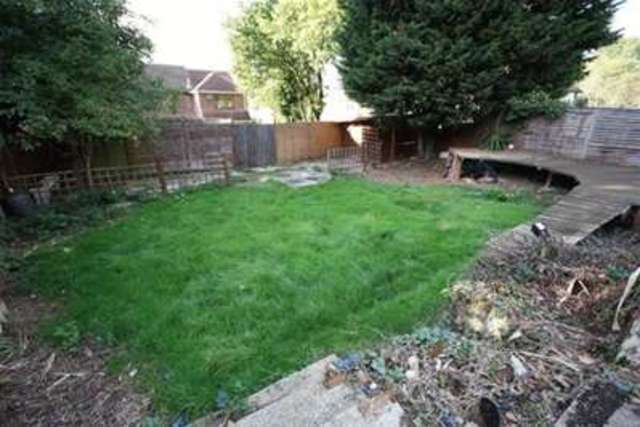  Image of 4 bedroom Semi-Detached house to rent in Purleigh Avenue Woodford Green IG8 at Purleigh Avenue  Woodford Green, IG8 8DS