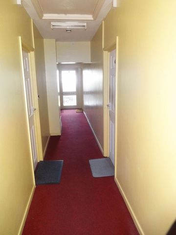  Image of 1 bedroom Flat for sale in Quantock Court Street BA16 at Quantock Court  Street, BA16 0NW