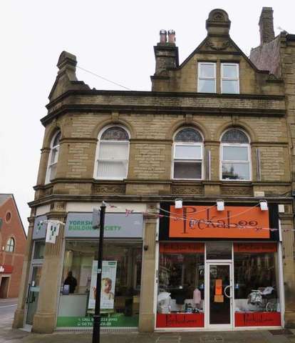  Image of 1 bedroom Flat to rent in Queen Street Morley Leeds LS27 at Queen Street Morley Leeds, LS27 8HE