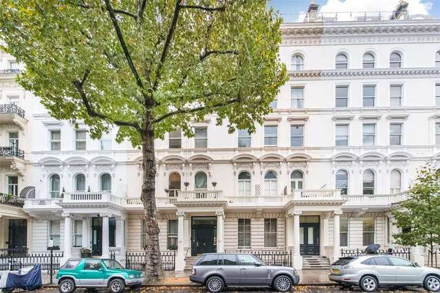  Image of Flat for sale in Queen's Gate London SW7 at London  Gloucester Road, SW7 5HR
