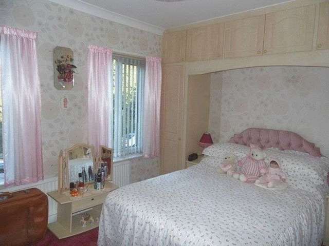  Image of 2 bedroom Semi-Detached house for sale in Queens Road Croydon CR0 at Queens Road  CROYDON, CR0 2PT