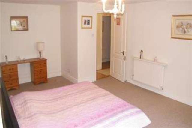  Image of 2 bedroom Flat to rent in Queens Road Southport PR9 at Southport, PR9 9HN