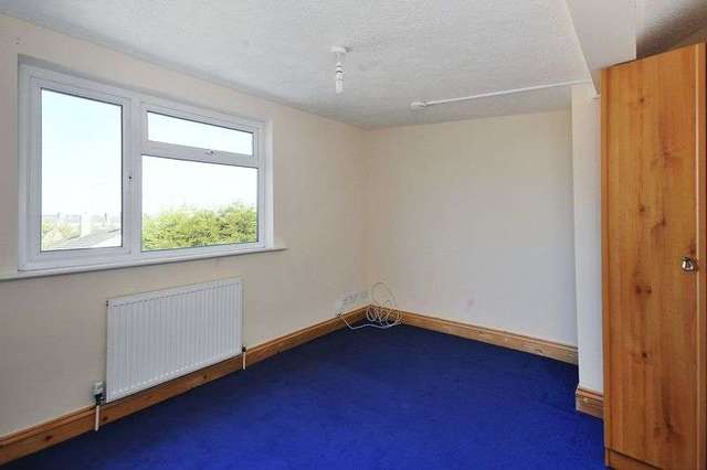  Image of 5 bedroom Semi-Detached house for sale in Raglan Avenue Worthing BN13 at Raglan Avenue  Worthing, BN13 2AW