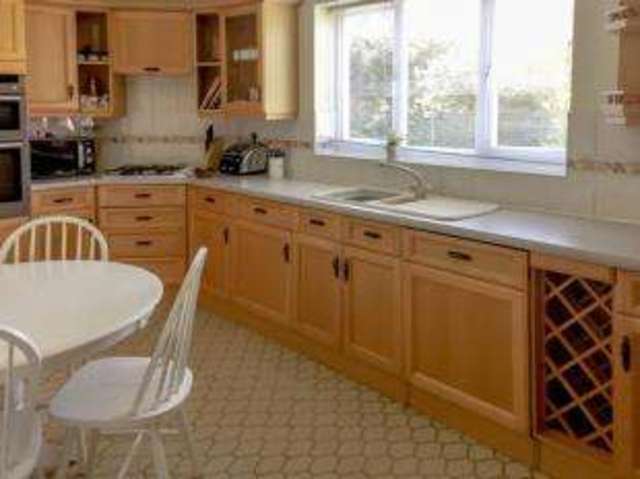  Image of 5 bedroom Detached house for sale in Arundel Gardens Rayleigh SS6 at Rayleigh Essex Rayleigh, SS6 9GS