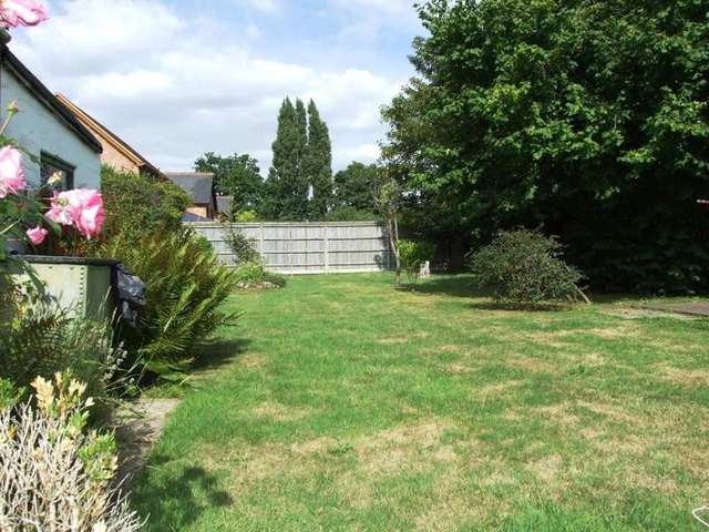  Image of 4 bedroom Detached house for sale in Reading Road Winnersh Wokingham RG41 at Winnersh Wokingham Winnersh, RG41 5HJ