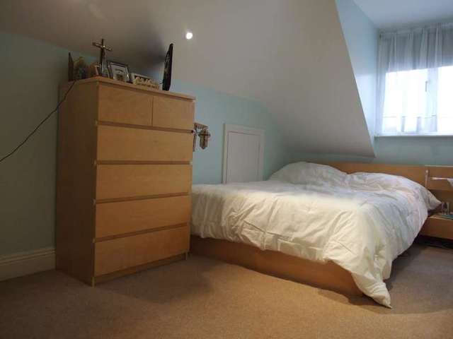  Image of 4 bedroom Detached house for sale in Reading Road Winnersh Wokingham RG41 at Winnersh Wokingham Winnersh, RG41 5HJ