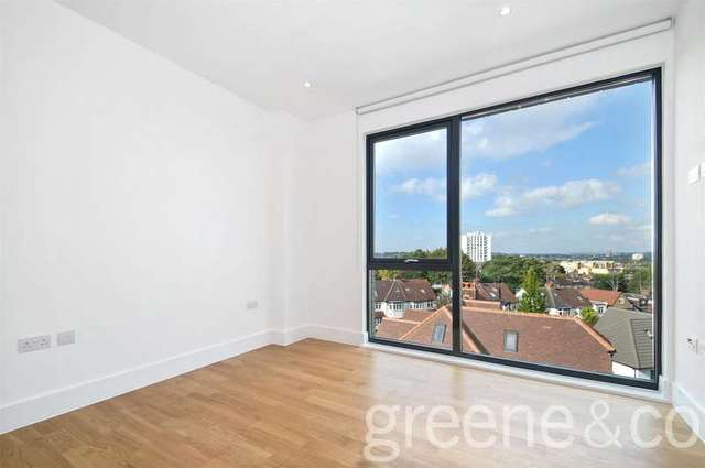  Image of 2 bedroom Flat to rent in Llanvanor Road London NW2 at 10 Llanvanor Road London Fortune Green, NW2 2AP