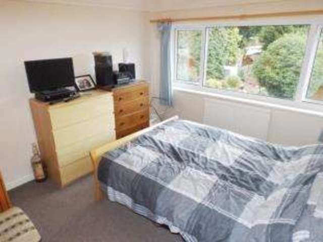  Image of 1 bedroom Flat for sale in Ridgehurst Avenue Leavesden Watford WD25 at Watford Hertfordshire Abbots Langley, WD25 7AY