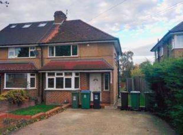  Image of 1 bedroom Flat for sale in Ridgehurst Avenue Leavesden Watford WD25 at Watford Hertfordshire Abbots Langley, WD25 7AY