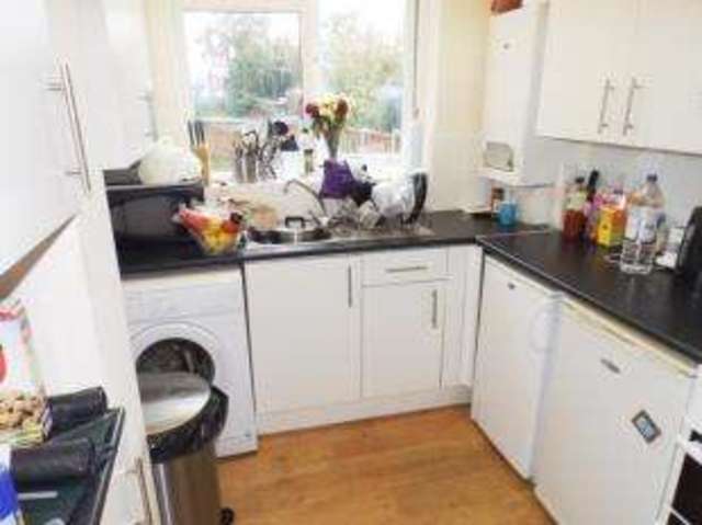  Image of 1 bedroom Flat for sale in Ridgehurst Avenue Leavesden Watford WD25 at Watford Hertfordshire Abbots Langley, WD25 7AY