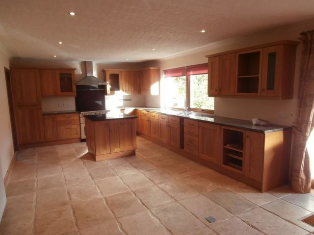  Image of 5 bedroom Detached house to rent in Lower Balmacaan Lower Balmacaan Drumnadrochit Inverness IV63 at Drumnadrochit Highland Highland, IV63 6XS