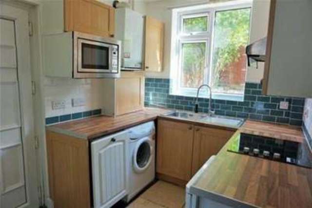  Image of 3 bedroom Detached house to rent in Rolleston Drive Nottingham NG7 at Nottingham, NG7 1JS