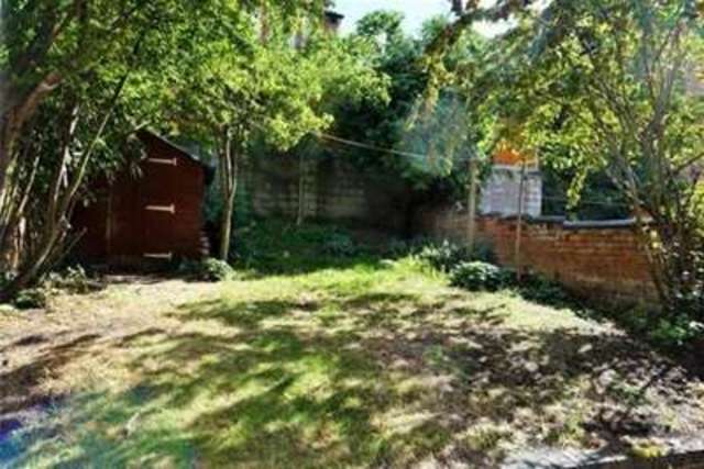  Image of 3 bedroom Detached house to rent in Rolleston Drive Nottingham NG7 at Nottingham, NG7 1JS