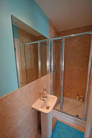  Image of 2 bedroom Flat to rent in Brookdale Avenue Ossett WF5 at Brookdale Avenue Ossett Ossett, WF5 9QX