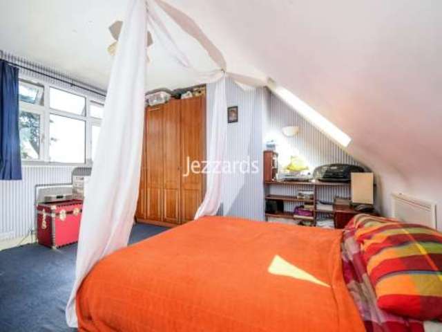  Image of 4 bedroom Detached house for sale in Rydal Gardens Hounslow TW3 at Hounslow, TW3 2JH