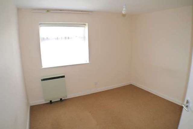  Image of 2 bedroom Flat to rent in Mill Road Salisbury SP2 at Mill Road  Salisbury, SP2 7RU