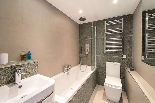  Image of 3 bedroom Flat for sale in Dartmouth Close London W11 at Talbot Road Notting Hill Notting Hill, W11 1DS