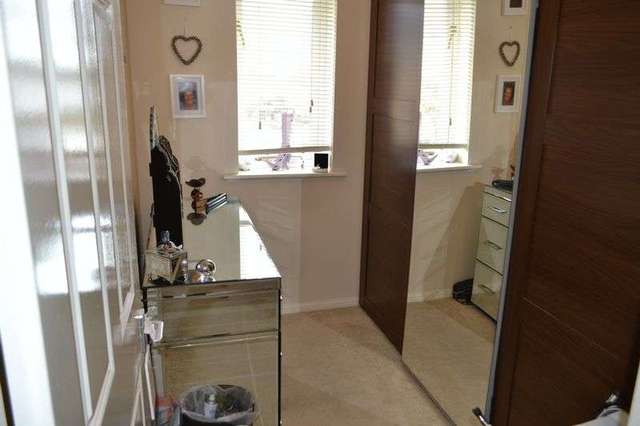  Image of 3 bedroom Terraced house to rent in Sandburrows Walk Bristol BS13 at Sandburrows Walk  Bristol, BS13 8ED