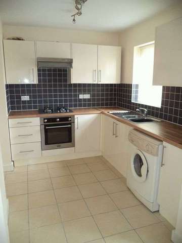  Image of 2 bedroom Flat to rent in Sandringham Road Seaforth Liverpool L22 at Sandringham Road Waterloo Liverpool, L22 1RW