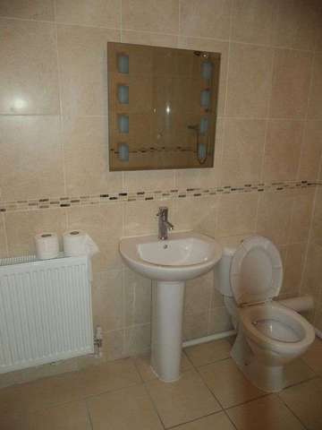  Image of 2 bedroom Flat to rent in Sandringham Road Seaforth Liverpool L22 at Sandringham Road Waterloo Liverpool, L22 1RW