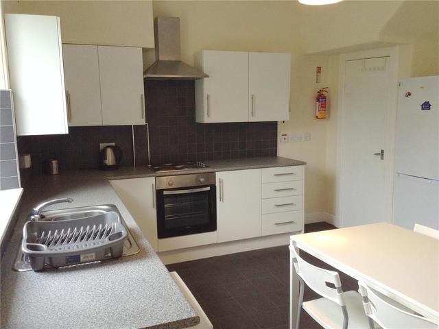  Image of 4 bedroom Flat to rent in Seafield Road Dundee DD1 at West End Dundee Dundee, DD1 4NW