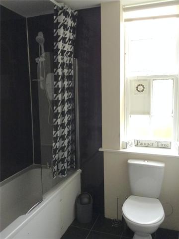  Image of 4 bedroom Flat to rent in Seafield Road Dundee DD1 at West End Dundee Dundee, DD1 4NW