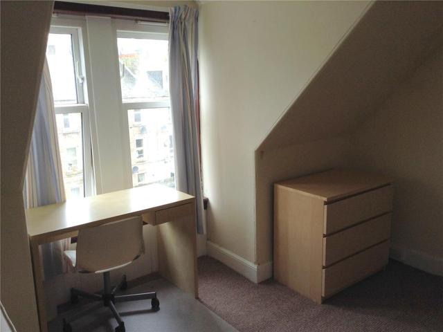  Image of 4 bedroom Flat to rent in Seafield Road Dundee DD1 at West End Dundee Dundee, DD1 4NW