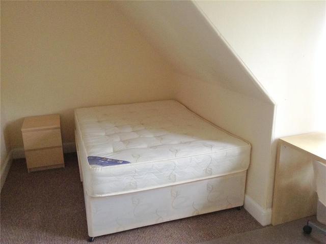  Image of 4 bedroom Flat to rent in Seafield Road Dundee DD1 at West End Dundee Dundee, DD1 4NW