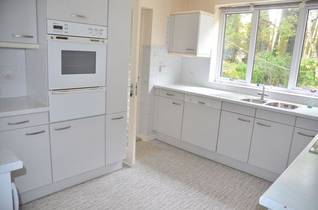  Image of 5 bedroom Detached house for sale in Shaftesbury Avenue Lincoln LN6 at Shaftesbury Avenue Forest Park Lincoln, LN6 0QN