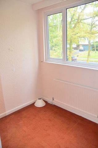  Image of 5 bedroom Detached house for sale in Shaftesbury Avenue Lincoln LN6 at Shaftesbury Avenue Forest Park Lincoln, LN6 0QN