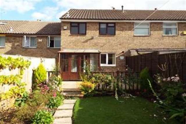  Image of 3 bedroom Terraced house to rent in Shaftgate Avenue Shepton Mallet BA4 at Shepton Mallet, BA4 5YA
