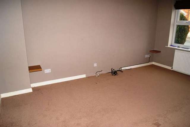  Image of 3 bedroom Semi-Detached house to rent in Sheridan Street Outwood Wakefield WF1 at Outwood Wakefield, WF1 3TP