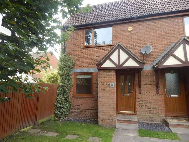  Image of 1 bedroom End of Terrace to rent in Shetland Way Fleet GU51 at Fleet, GU51 2UD