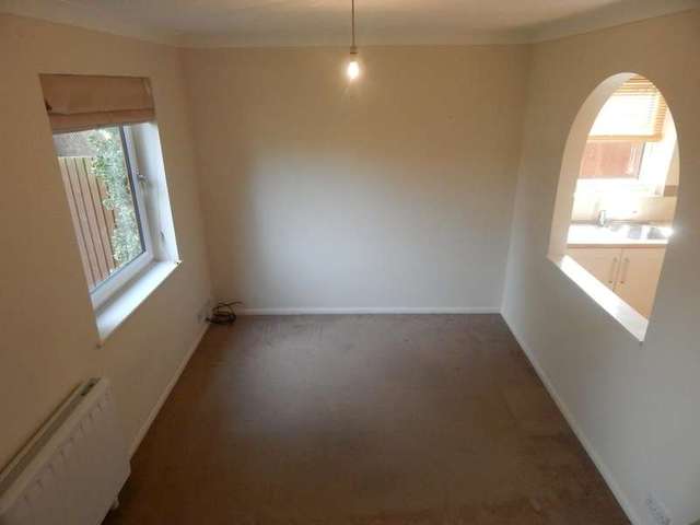  Image of 1 bedroom End of Terrace to rent in Shetland Way Fleet GU51 at Fleet, GU51 2UD