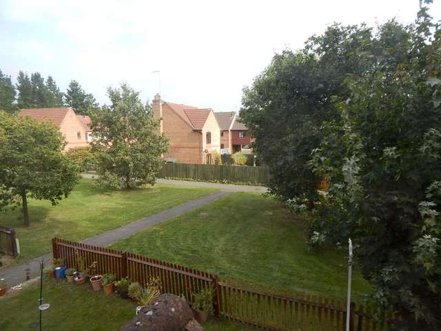  Image of 1 bedroom End of Terrace to rent in Shetland Way Fleet GU51 at Fleet, GU51 2UD