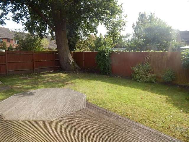  Image of 1 bedroom End of Terrace to rent in Shetland Way Fleet GU51 at Fleet, GU51 2UD