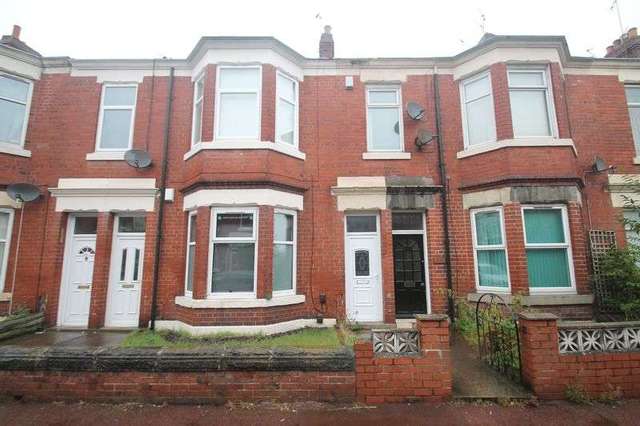  Image of 1 bedroom Property to rent in Simonside Terrace Heaton Newcastle upon Tyne NE6 at Simonside Terrace Heaton Newcastle Upon Tyne, NE6 5DZ