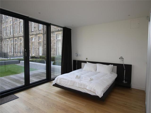  Image of 4 bedroom Flat to rent in Simpson Loan Edinburgh EH3 at City Centre Edinburgh Edinburgh, EH3 9GB