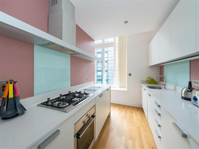  Image of 2 bedroom Flat to rent in Lauriston Place Edinburgh EH3 at City Centre Edinburgh Edinburgh, EH3 9DG